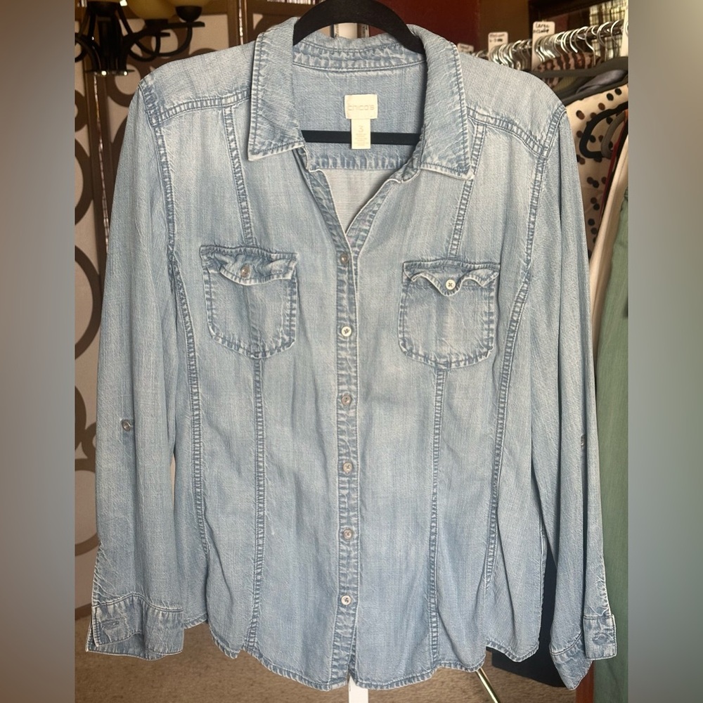 Chico’s Lyocell Chambray Button Down Shirt Size 3/XL Denim Blue Lightweight Top